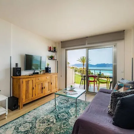 Beachside In Cala Millor Holiday home