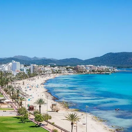 Beachside In Cala Millor * Cala Millor (Mallorca)